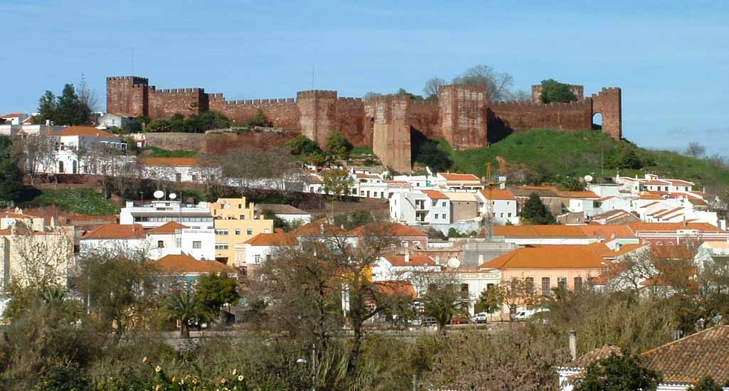 Full day trip to visit the historical sites of the Algarve with departure from Portimão